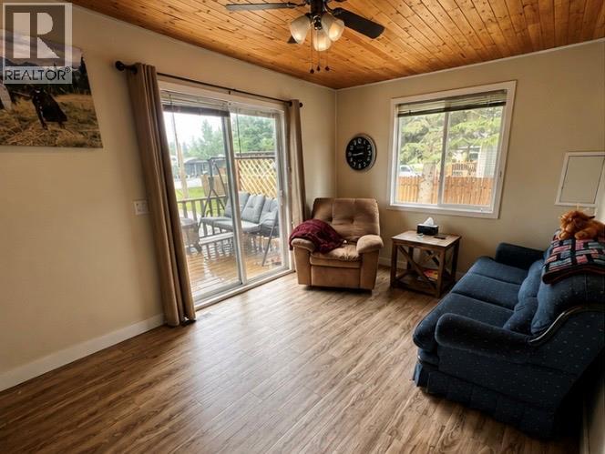 4604 47 Avenue NE - Image 5