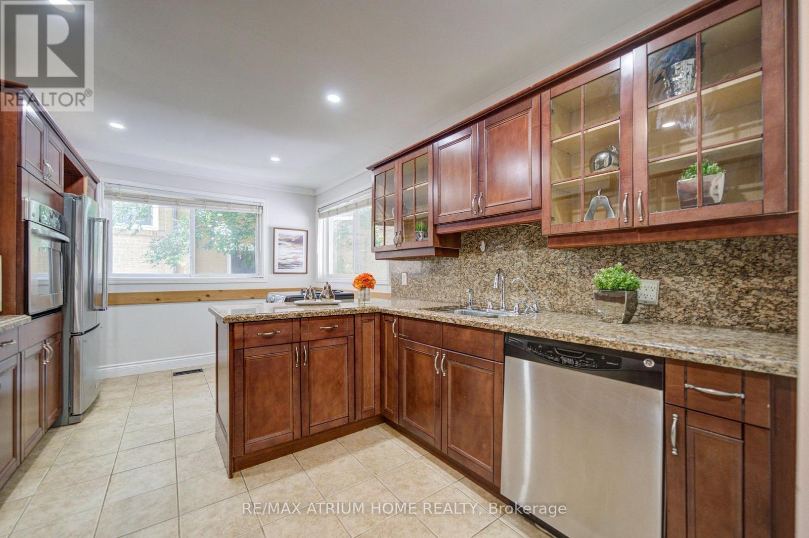 18 DOVERWOOD COURT - 12
