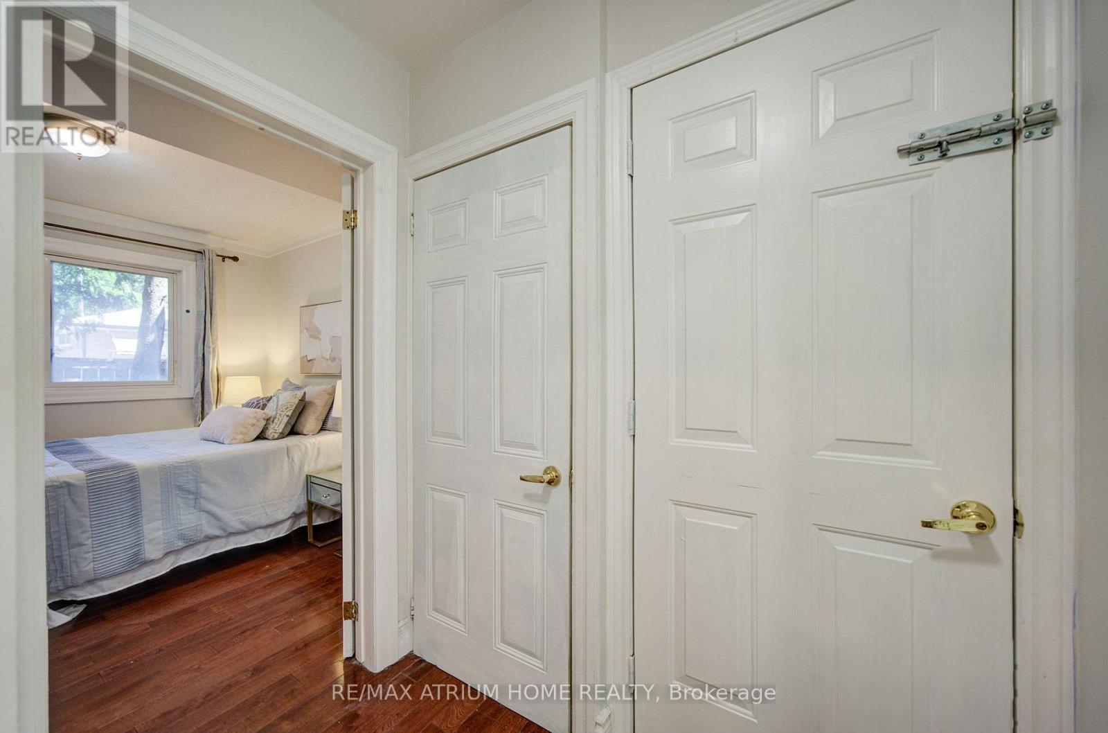 18 DOVERWOOD COURT - 30