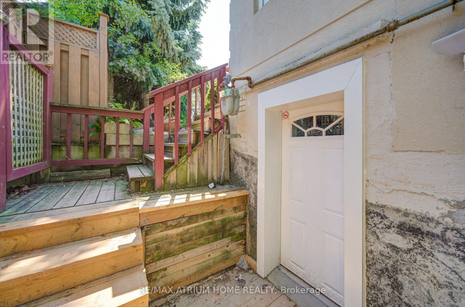 18 DOVERWOOD COURT - 48