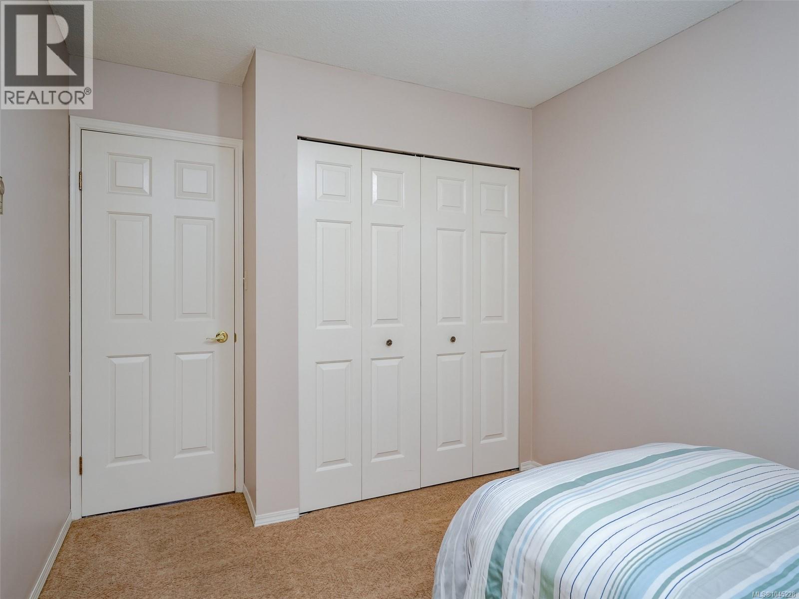 1867 Deborah Dr - Image 17