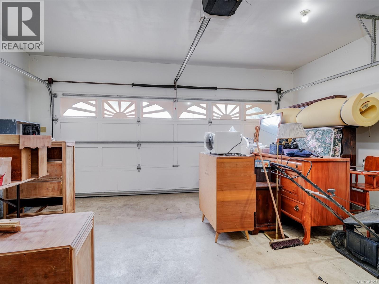 1867 Deborah Dr - Image 20