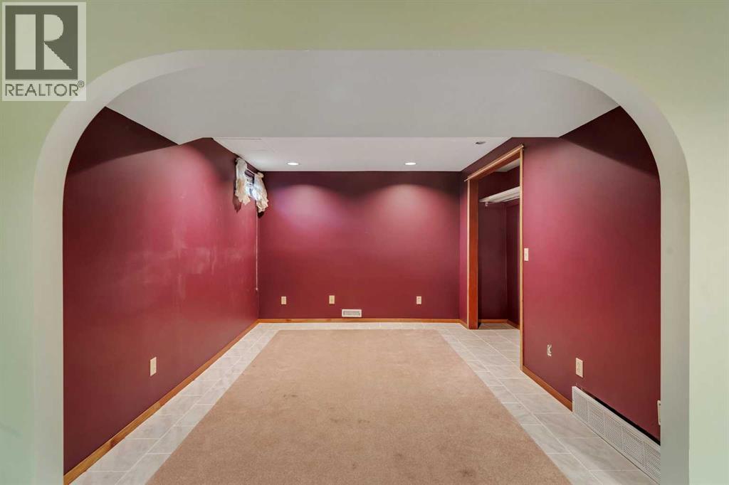 36 McKerrell Court SE - 36