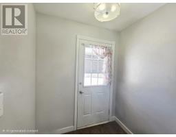 800 Balsam Crescent thumbnail 10