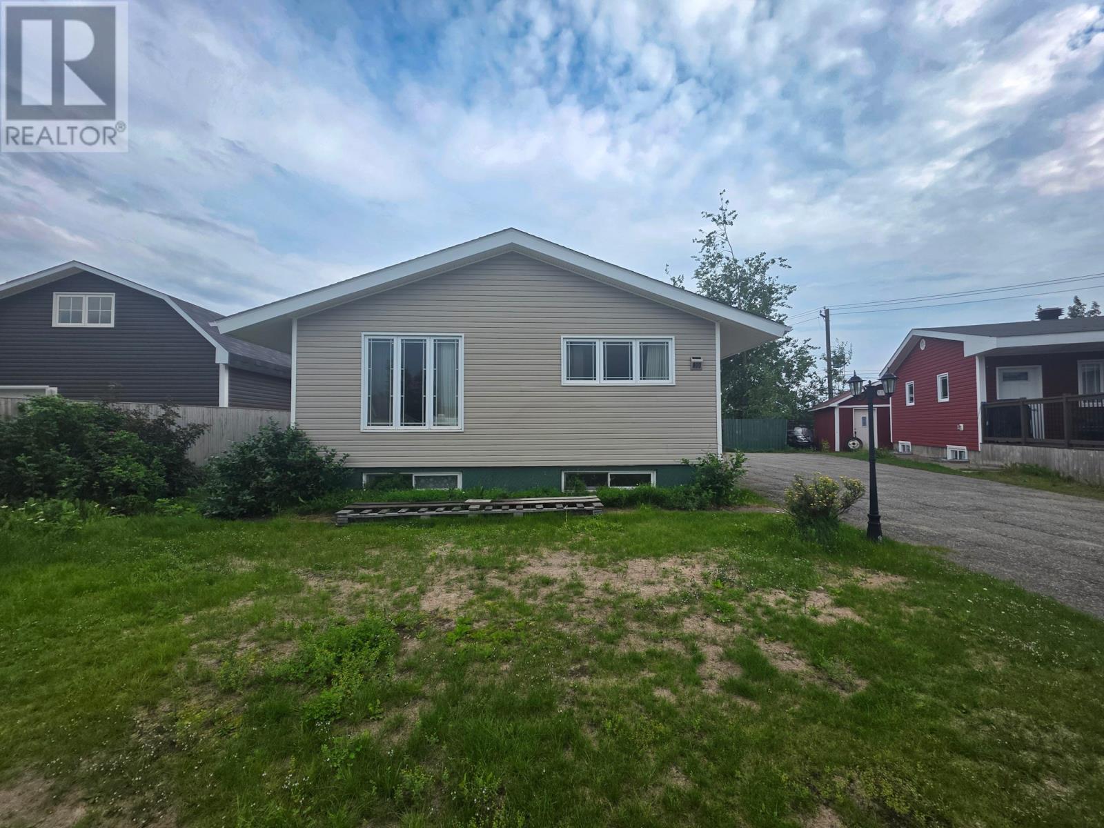 800 Balsam Crescent