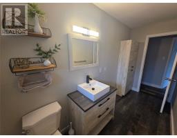 800 Balsam Crescent thumbnail 9