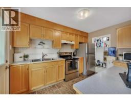 37 Poplar Crescent, Springbrook, AB T4S1V3 Photo 9