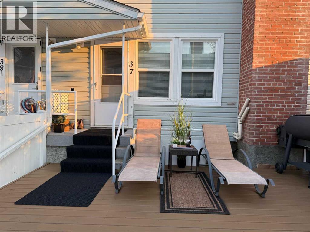 37 Poplar Crescent - 29