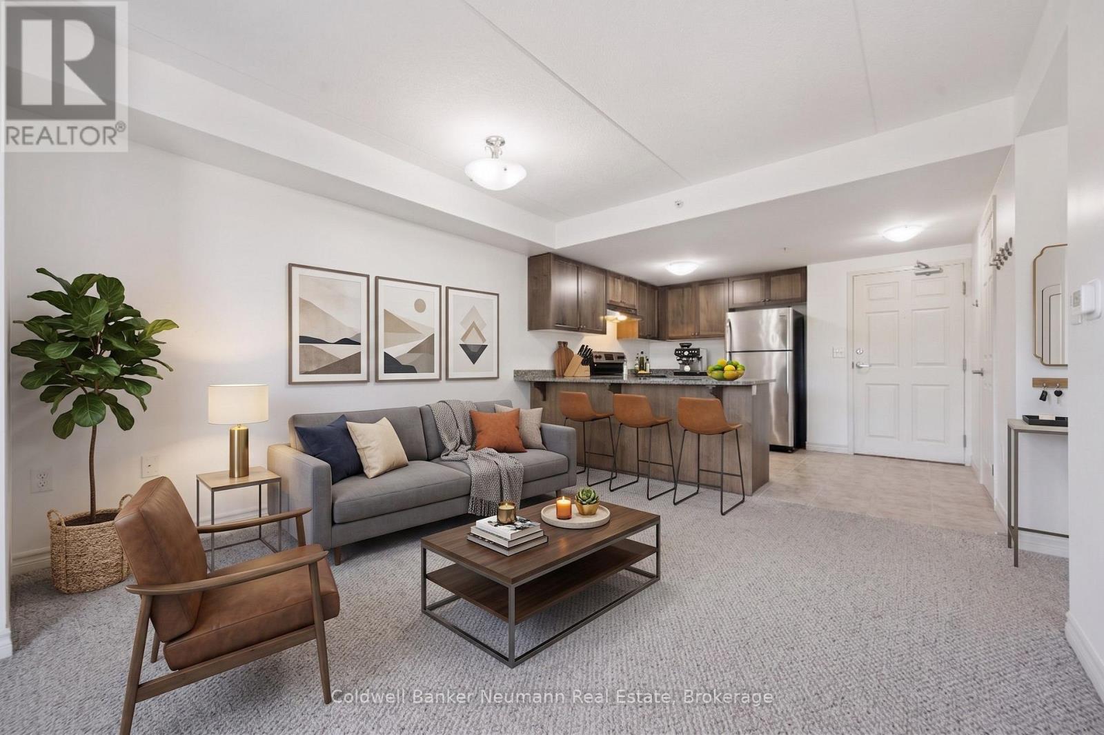 #301 45 KINGSBURY SQUARE - Image 10