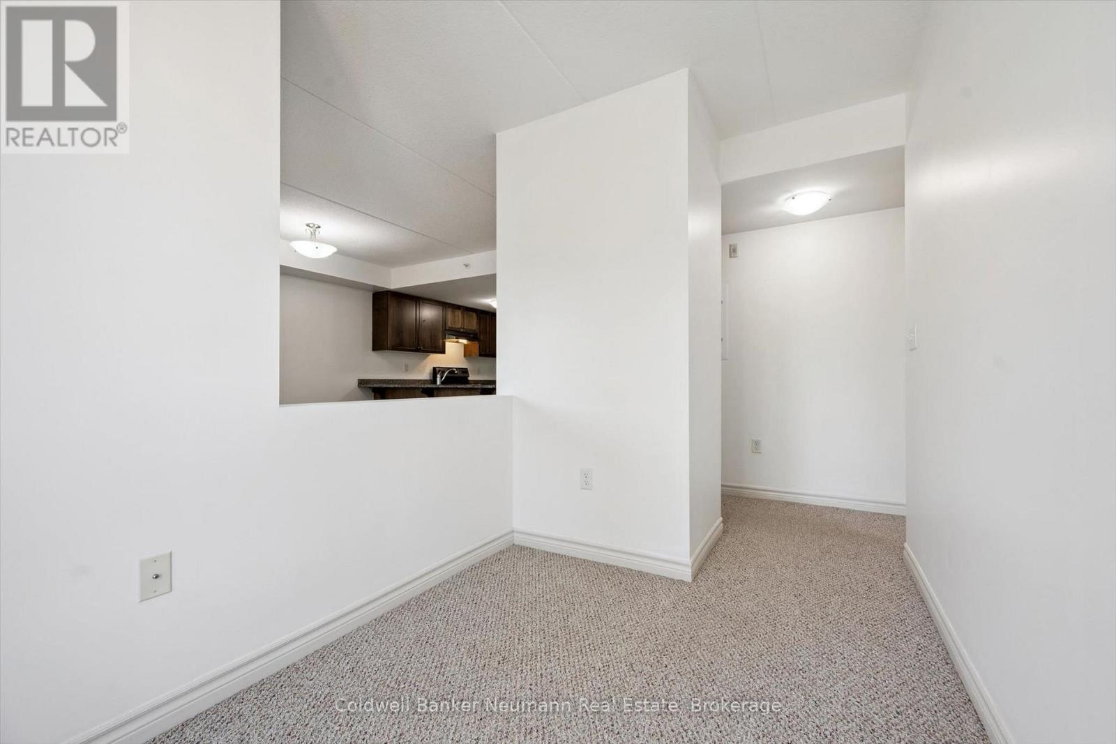 #301 45 KINGSBURY SQUARE - 14