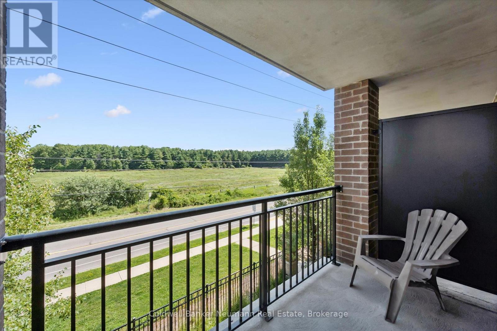 #301 45 KINGSBURY SQUARE - Image 20