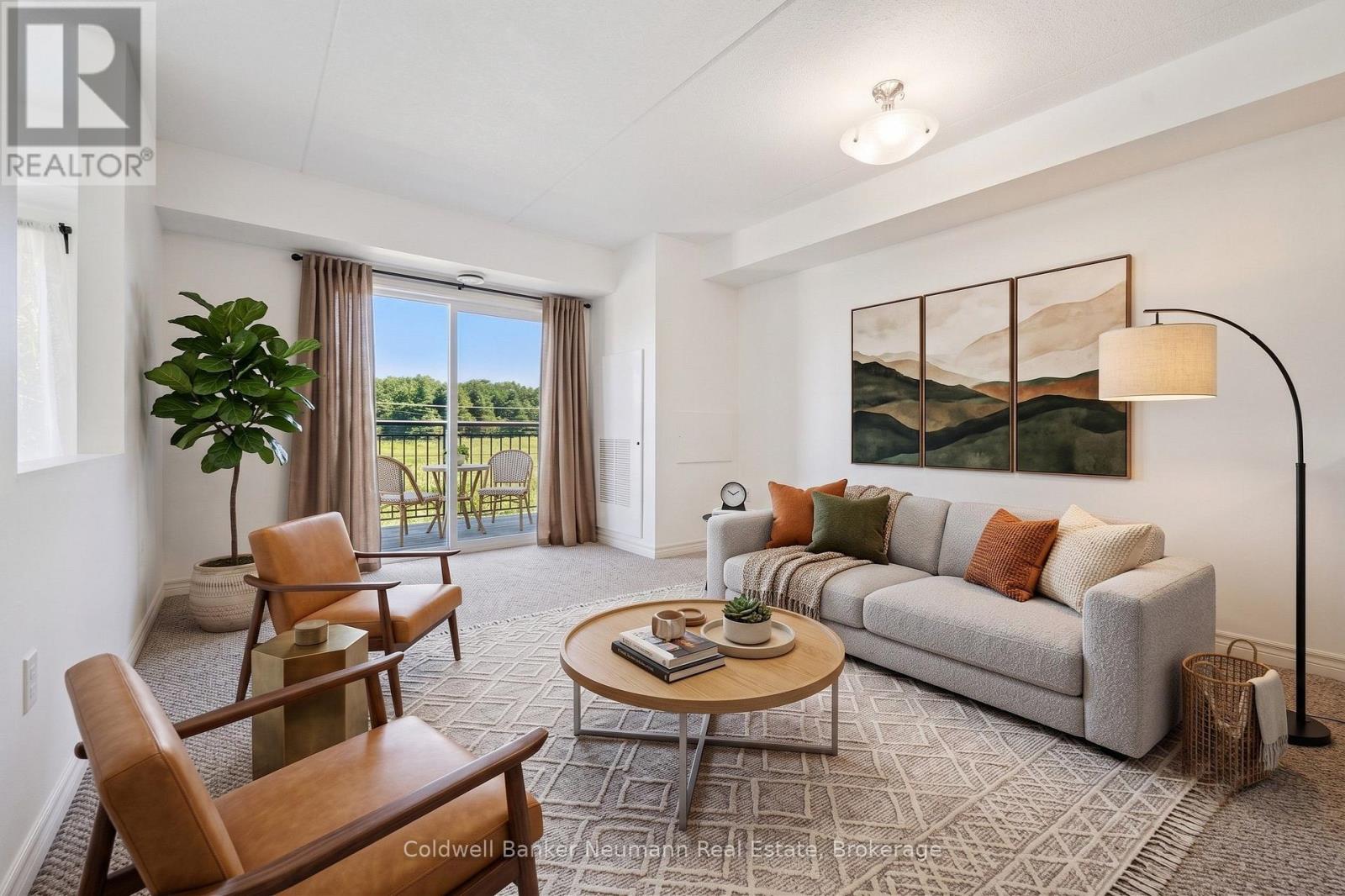 #301 45 KINGSBURY SQUARE - Image 8