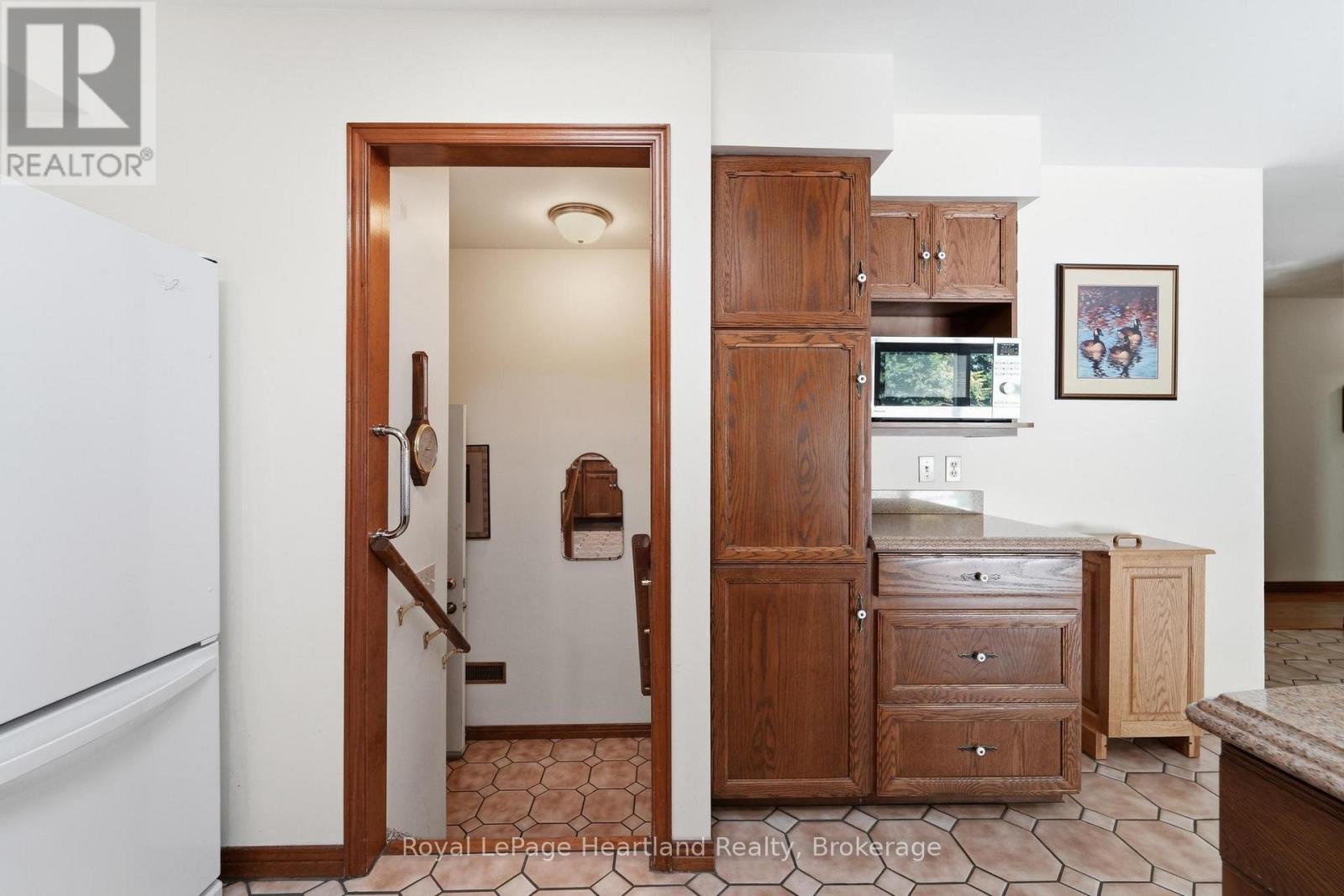 24 LEONARD DRIVE - Image 15