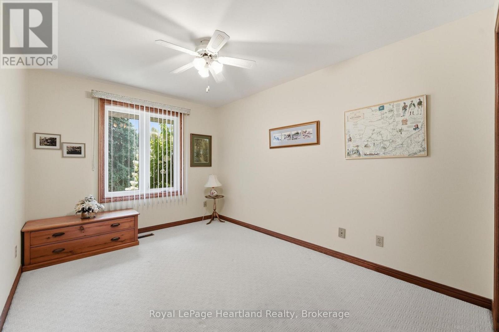 24 LEONARD DRIVE - Image 20