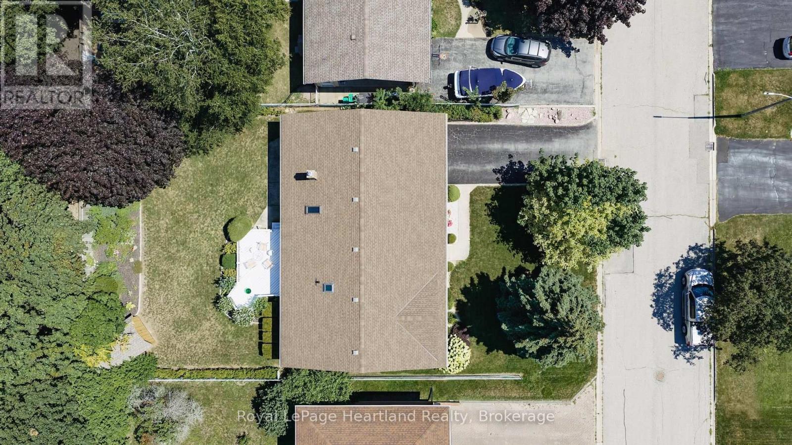 24 LEONARD DRIVE - Image 37