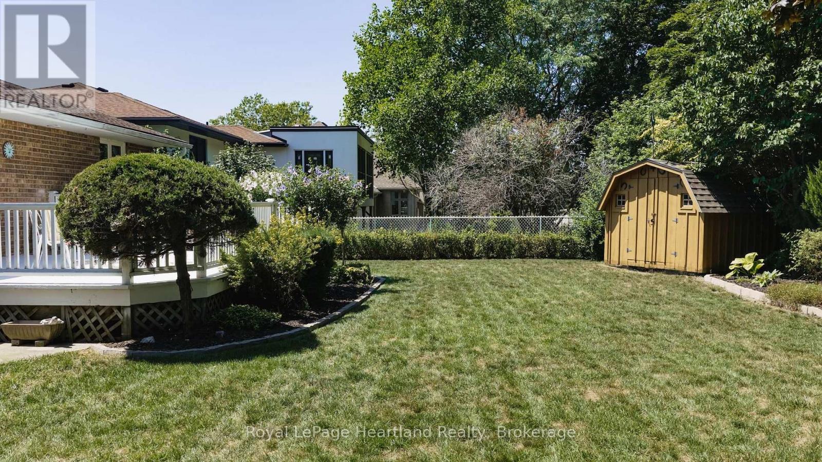 24 LEONARD DRIVE - Image 39