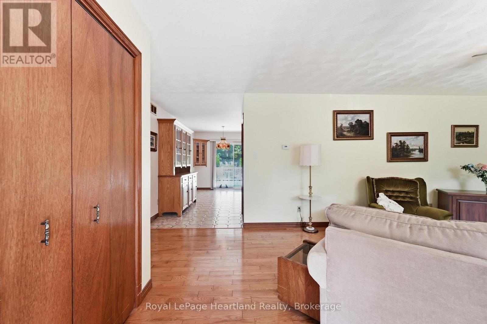 24 LEONARD DRIVE - Image 4