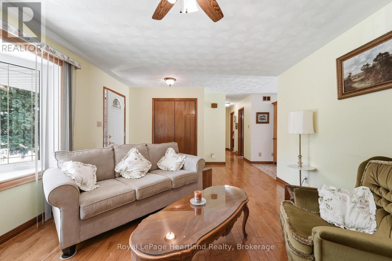 24 LEONARD DRIVE - Image 6