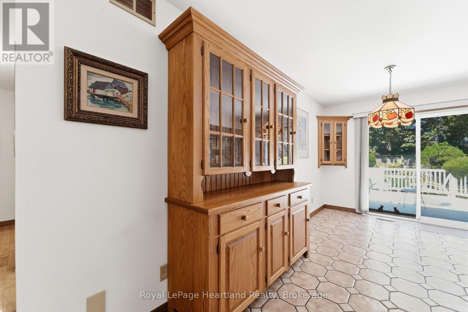 24 LEONARD DRIVE - Image 7