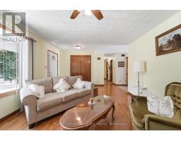 Dining room - 24 Leonard Drive, Goderich), ON N7A4K6 Photo 6