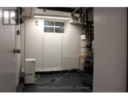 Lower - 57 Carus Avenue, Toronto, ON M6G2A5 Photo 15