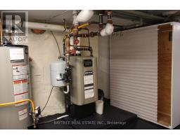 Lower - 57 Carus Avenue, Toronto, ON M6G2A5 Photo 16