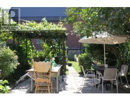Lower - 57 Carus Avenue, Toronto, ON M6G2A5 Photo 18