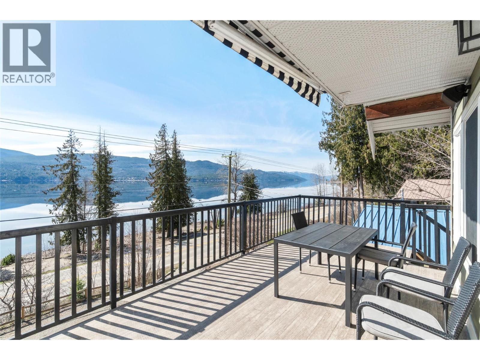 7577 Squilax Anglemont Road - 22