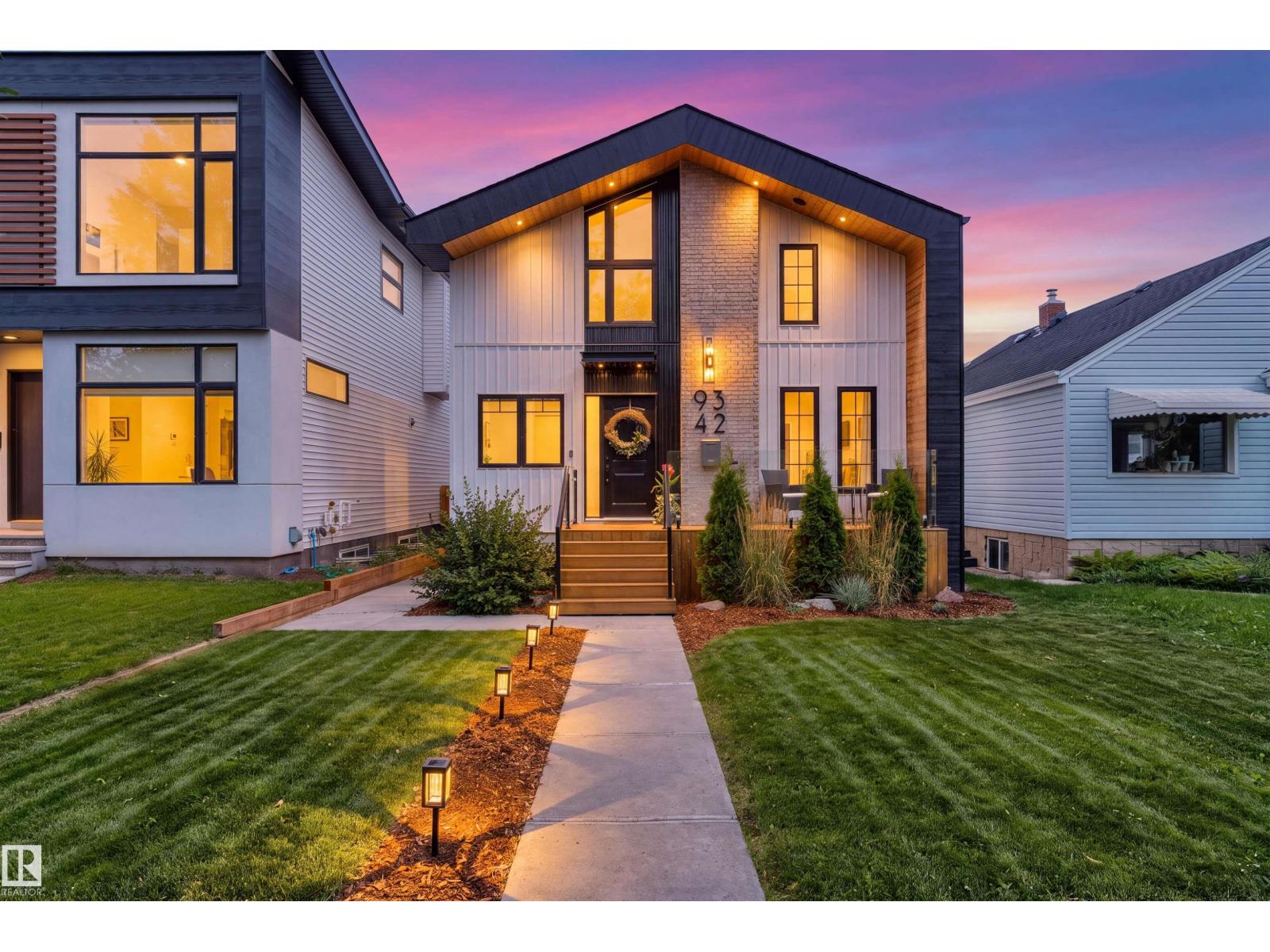 9342 74 AV NW - 1