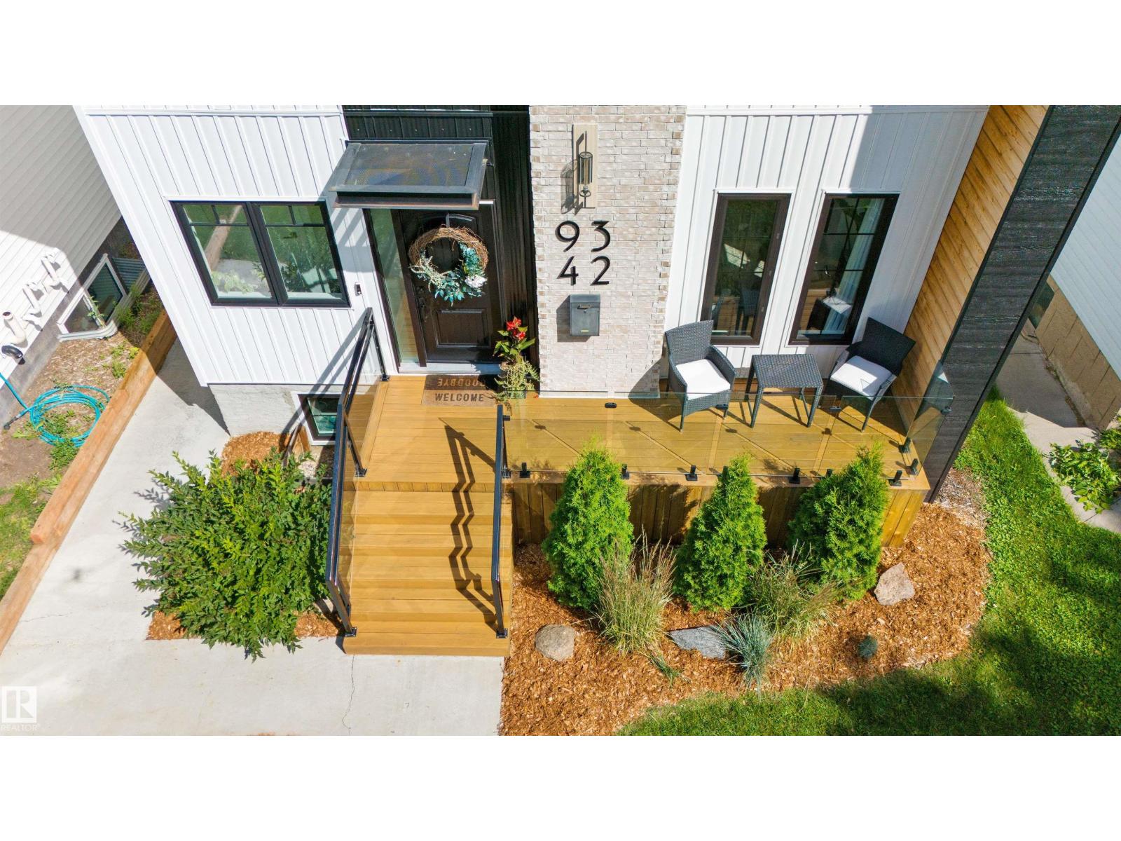 9342 74 AV NW - 48