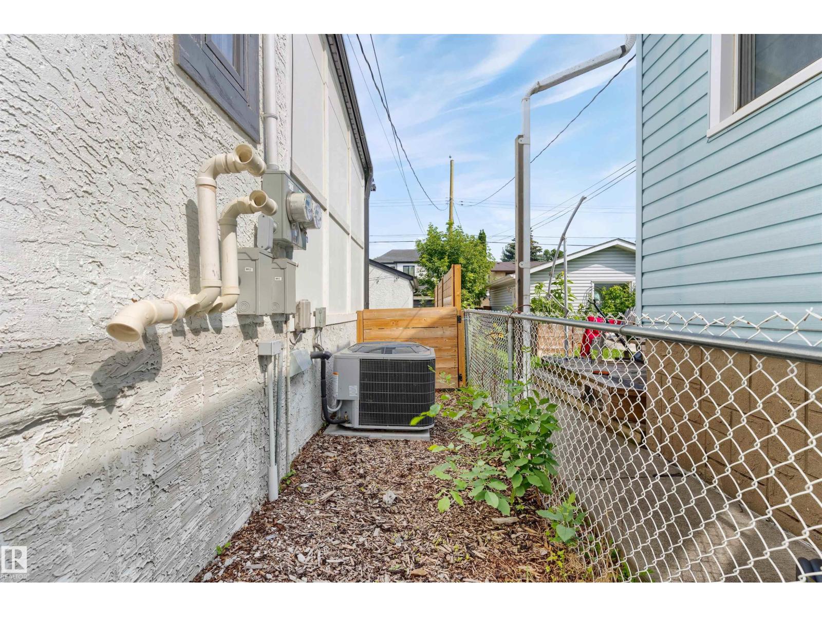 9342 74 AV NW - Image 49