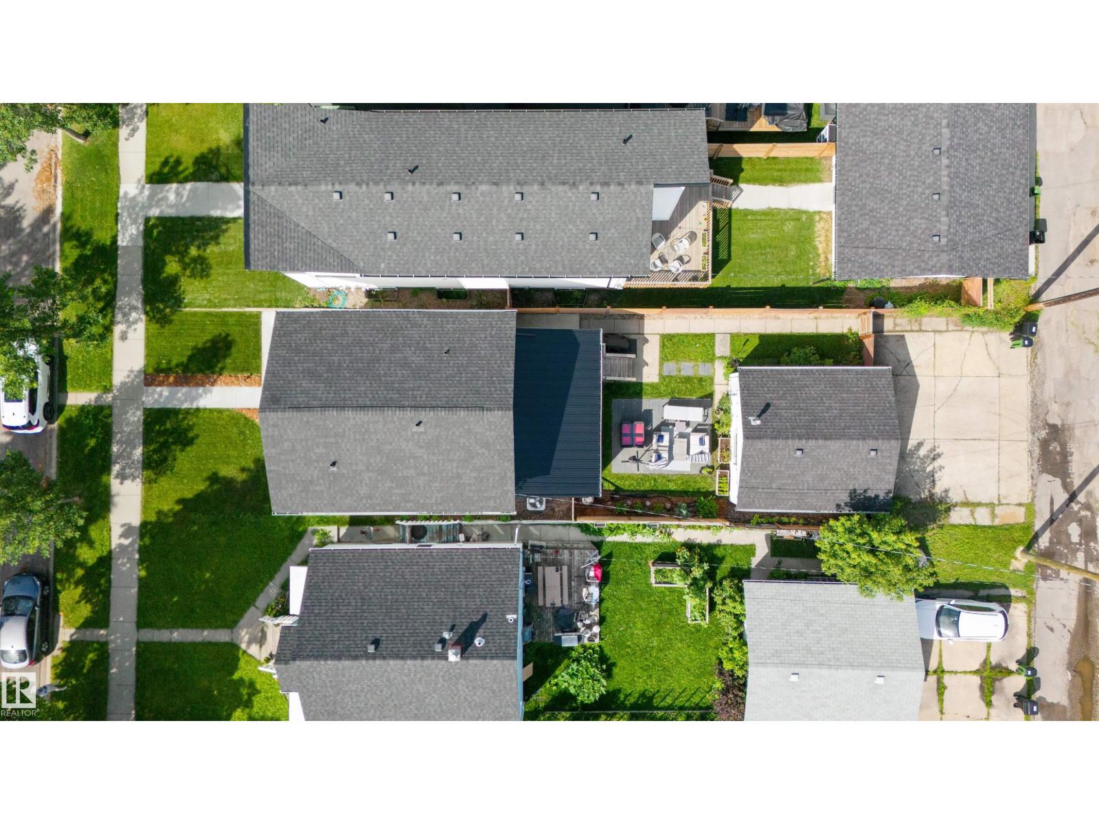 9342 74 AV NW - 51