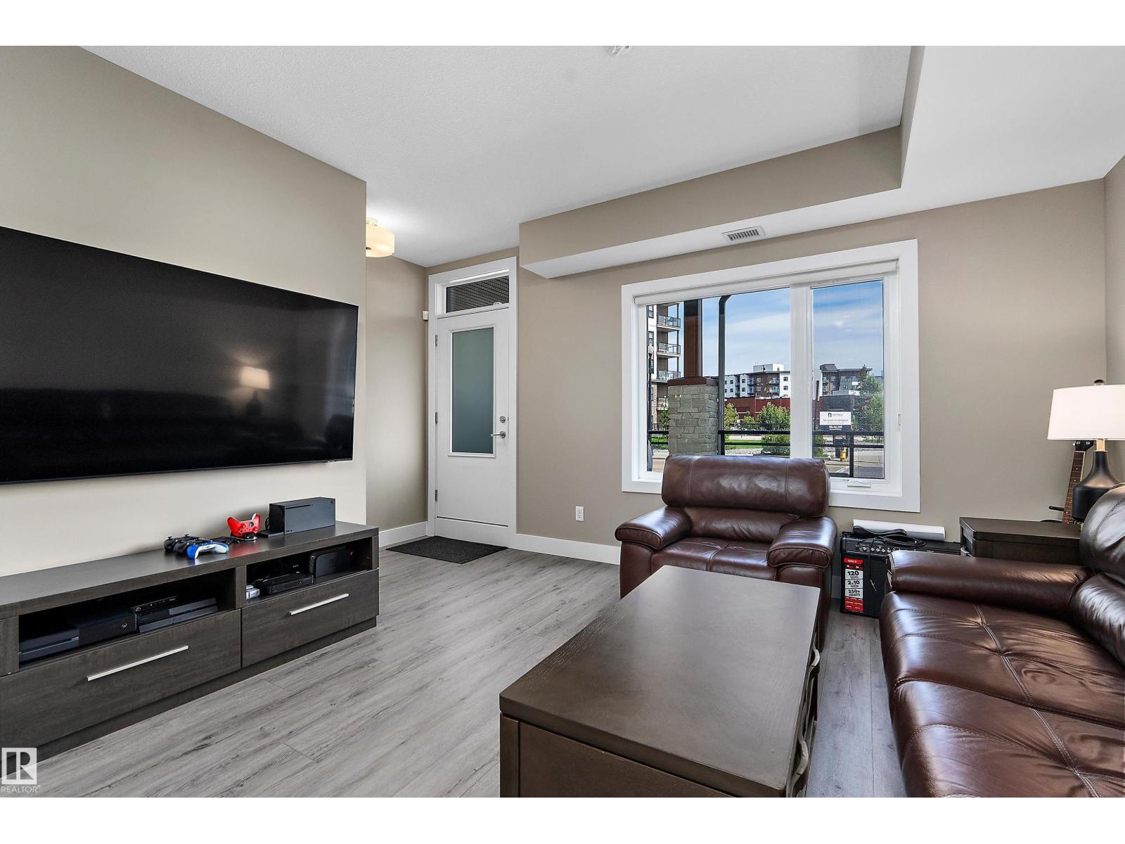 #119 524 Griesbach PR NW - Image 18