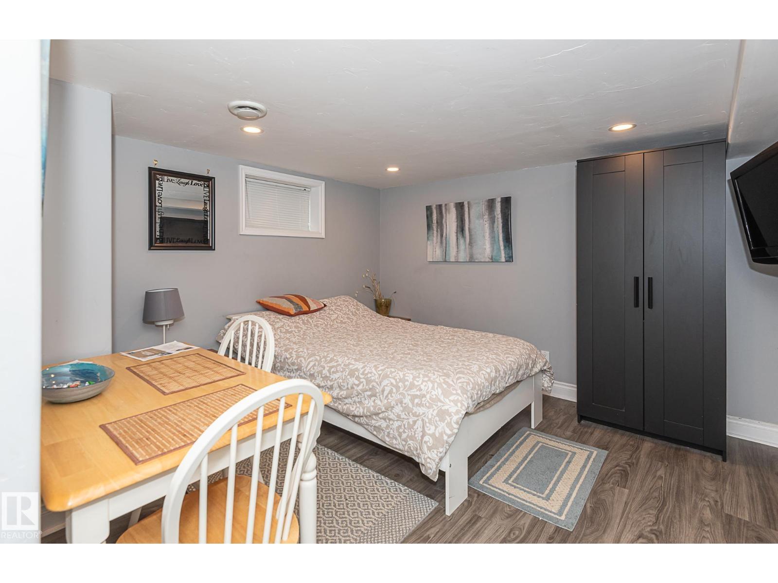 9623 110A AV NW - Image 32
