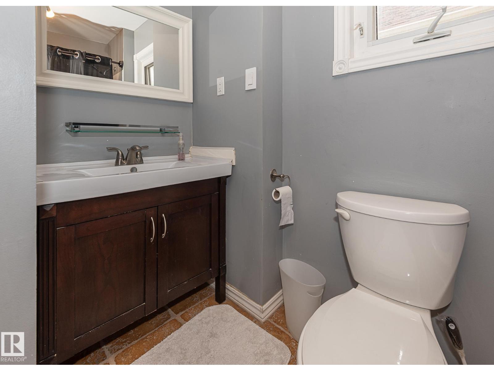 9623 110A AV NW - 34