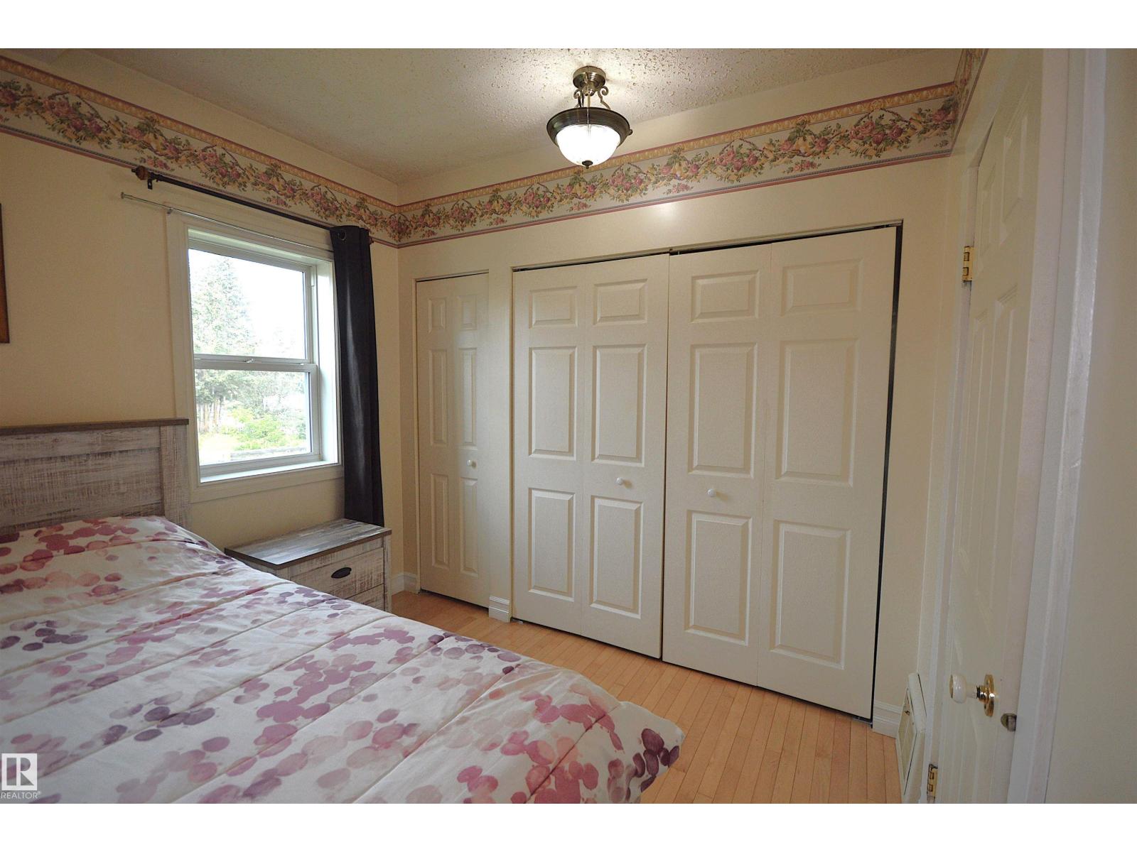 4802 50 Street - Photo 18