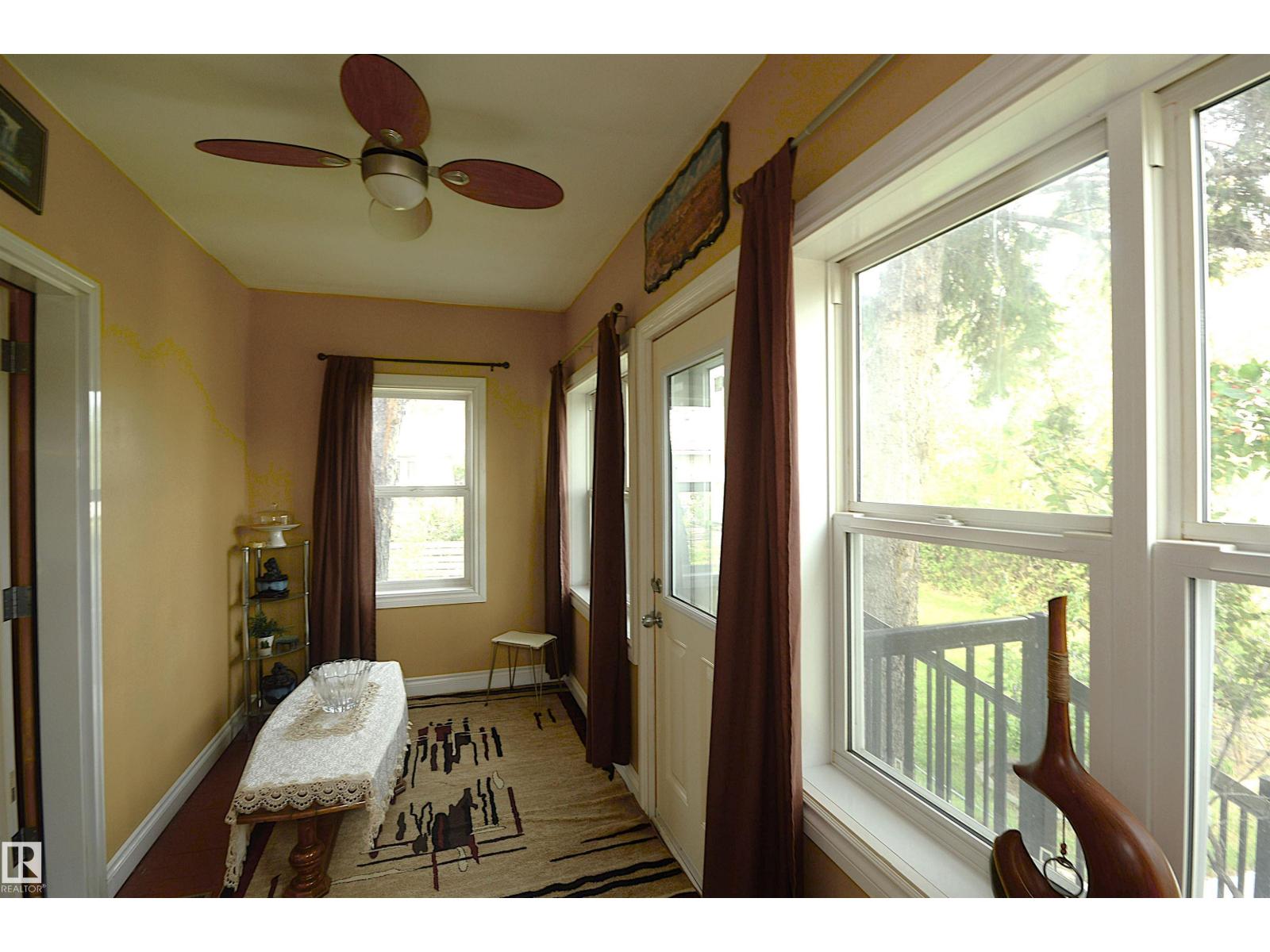 4802 50 Street - Photo 14