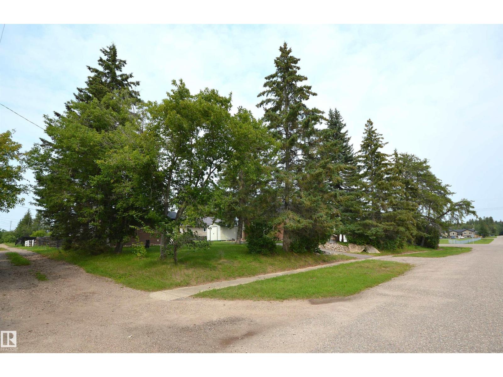 4802 50 ST - Image 52