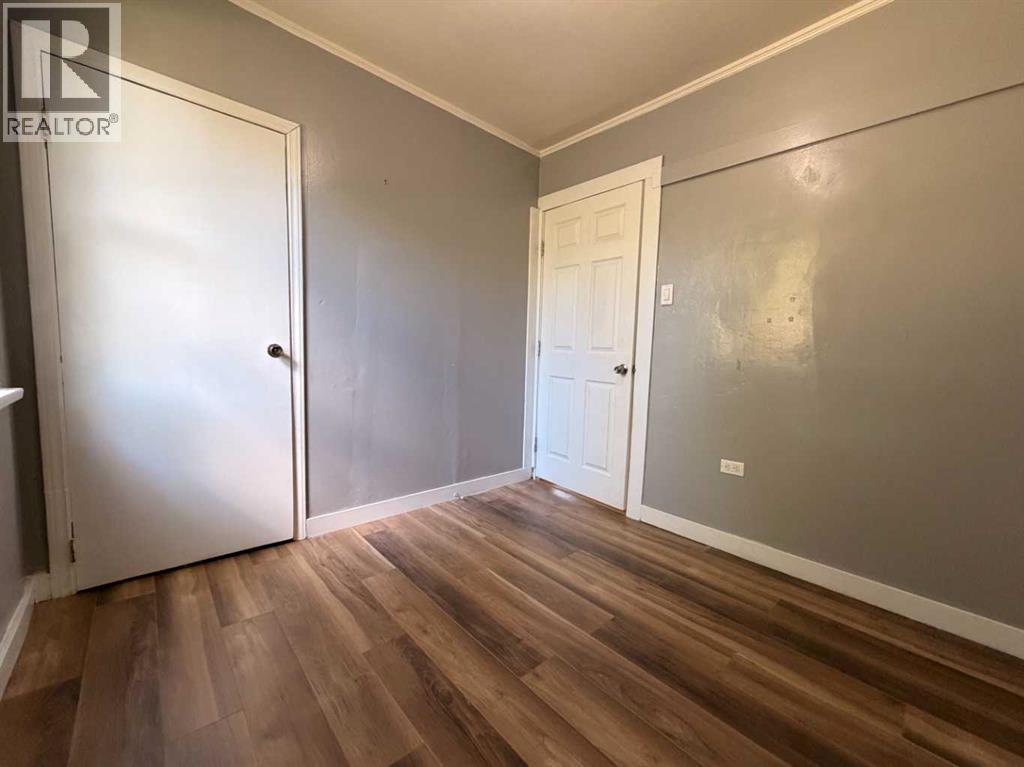 737 6 Avenue - Photo 10