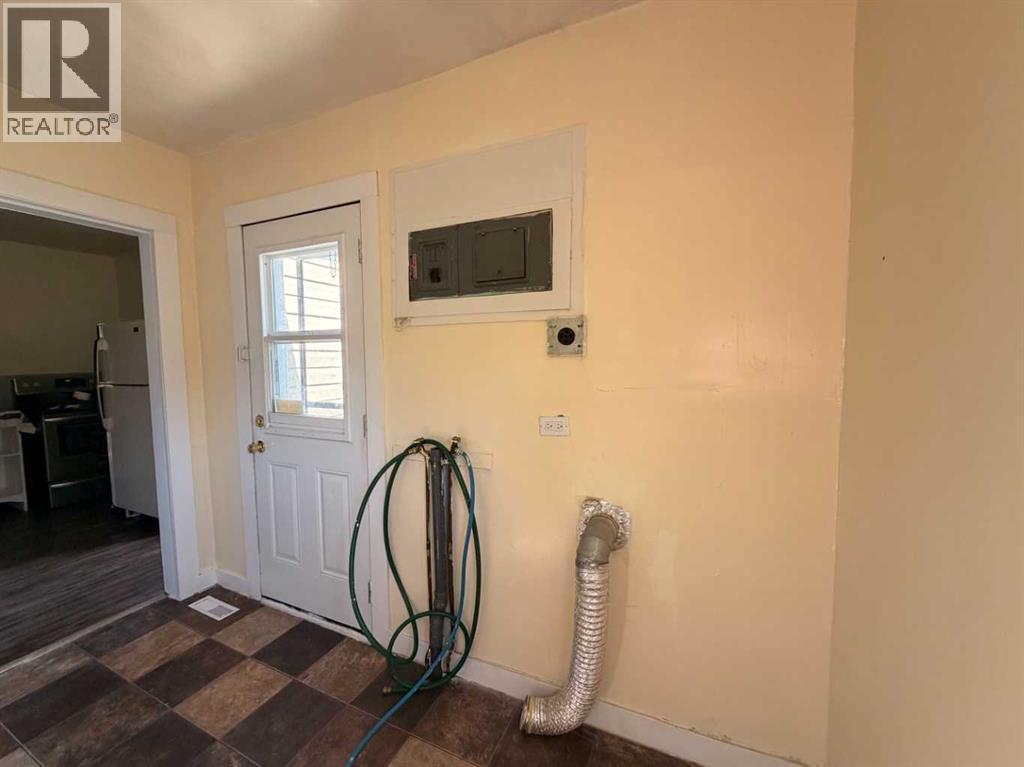 737 6 Avenue - 12