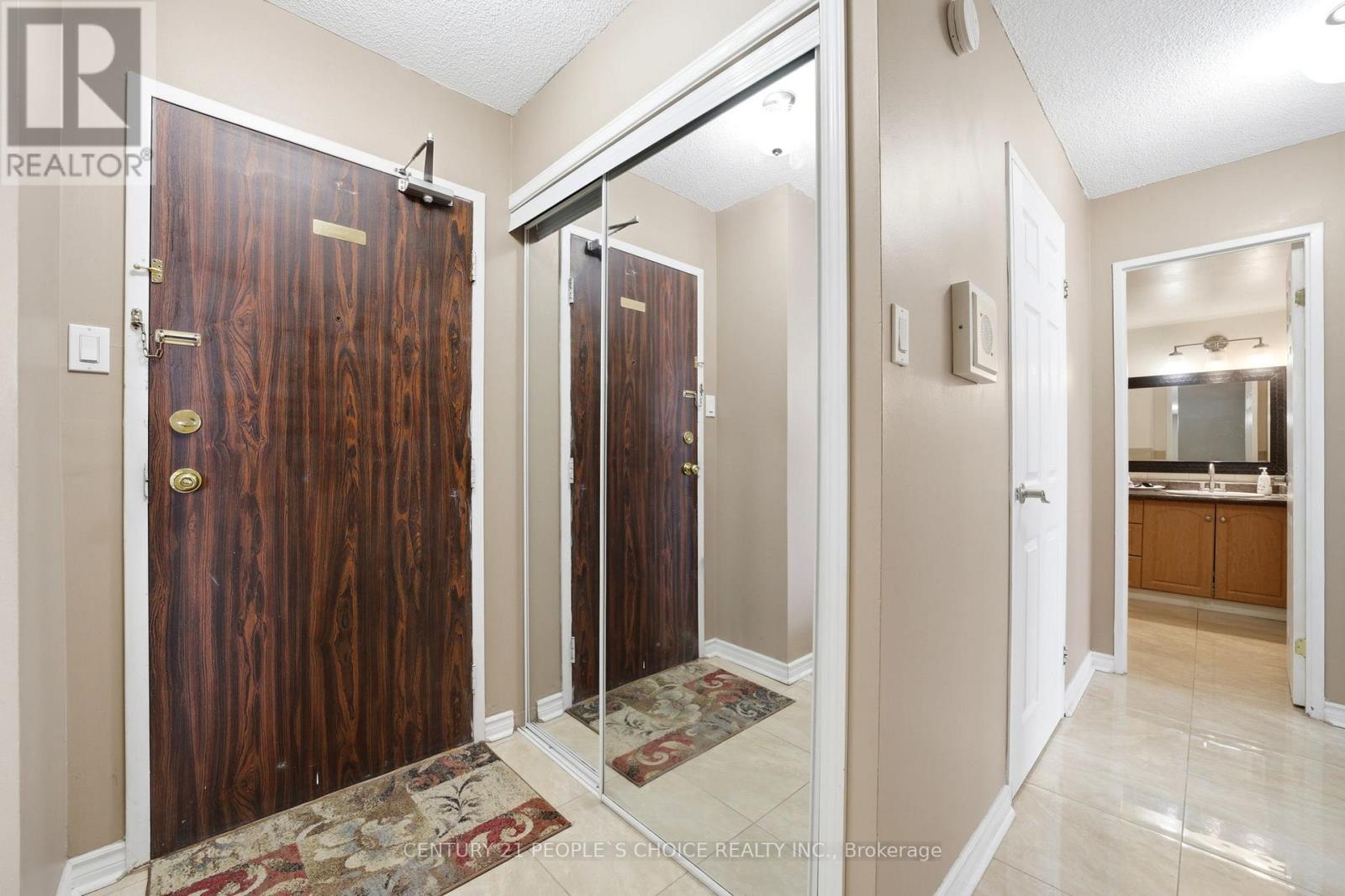 #2109 18 KNIGHTSBRIDGE ROAD - 5