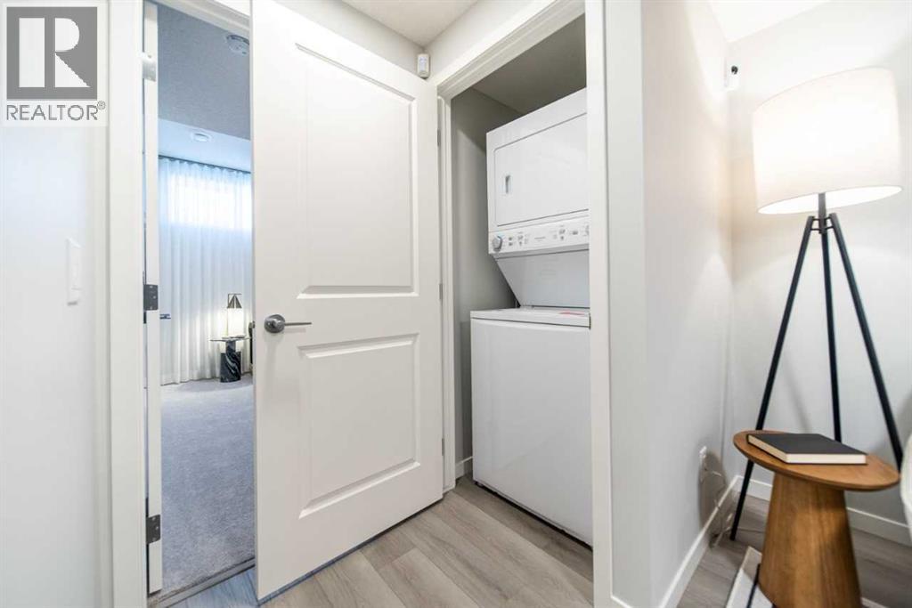 520 Tekarra Drive NW - 25