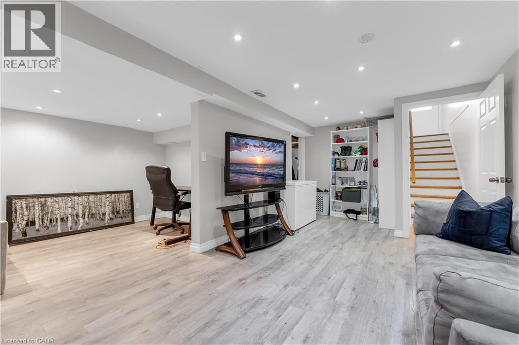 #2 3008 PALMER Drive - 21
