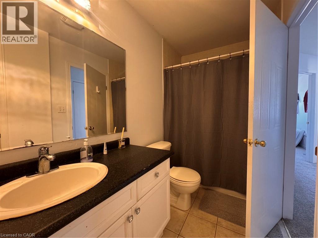772 ZERMATT Drive — photo 3