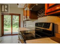 1045 Tremaine Avenue S, North Perth, ON N4W3G9 Photo 31