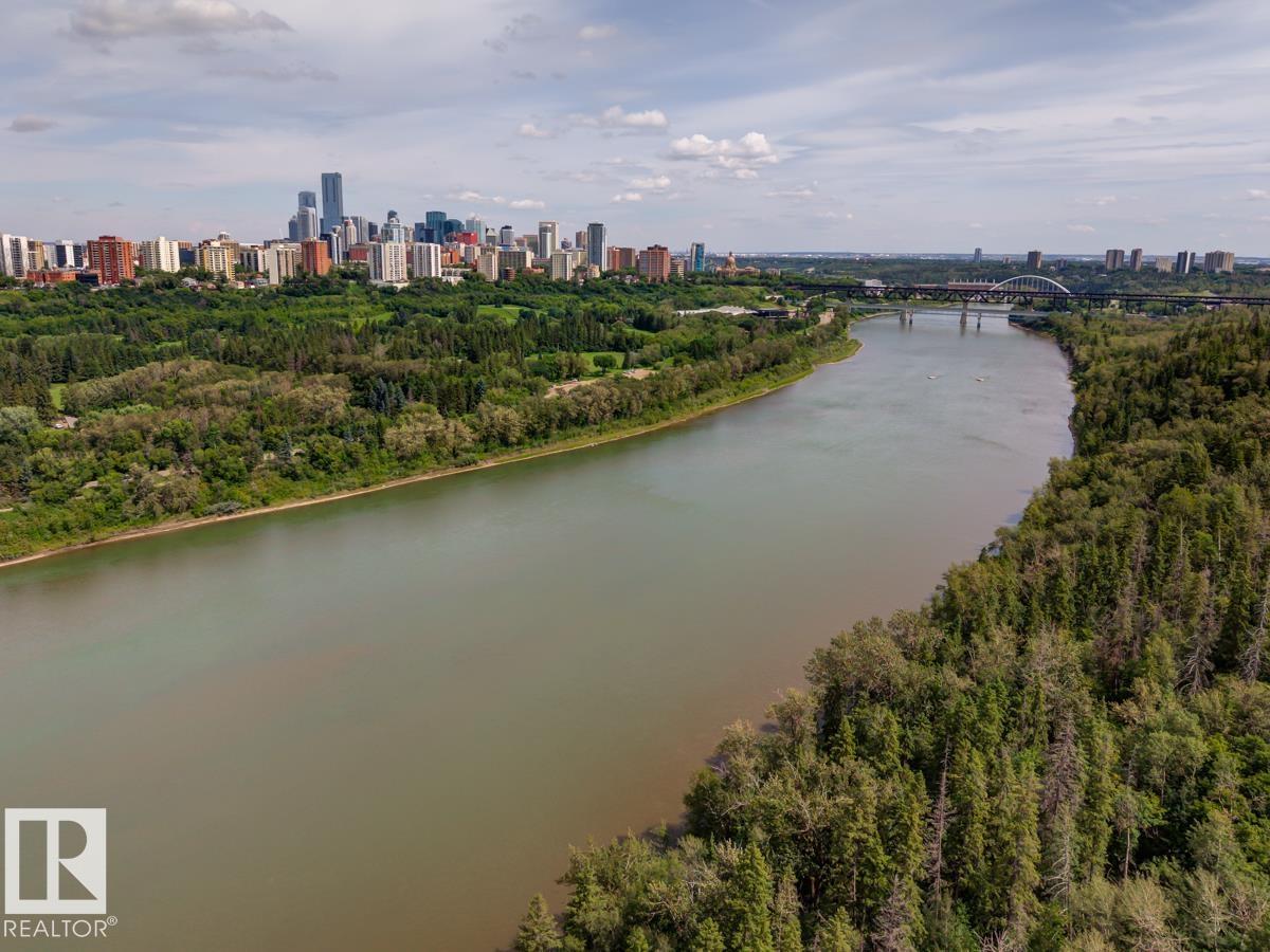 11619 SASKATCHEWAN DR NW - 70