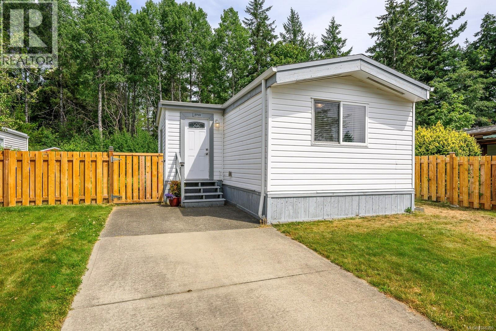 2140 Stadacona Dr - Image 3