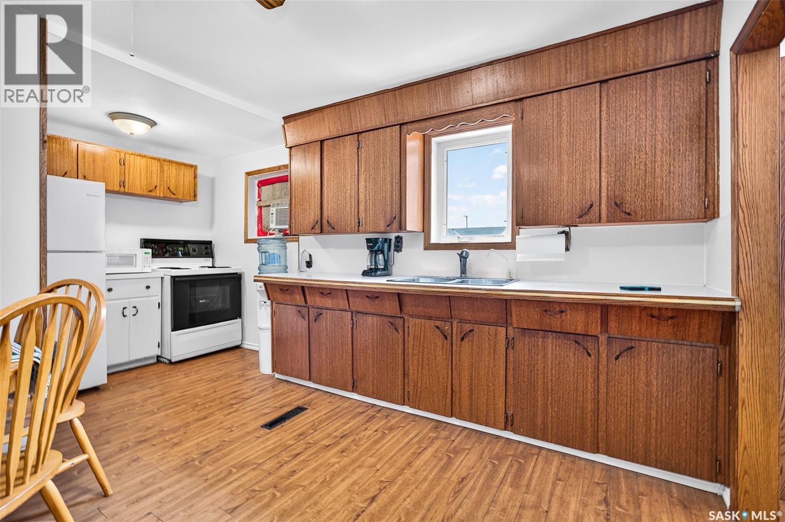 1006 Warner STREET SW - Image 10