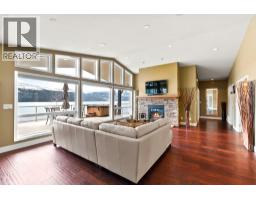 4pc Ensuite bath - 13938 Moberly Road, Lake Country, BC V4V1A6 Photo 11