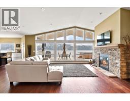 Living room - 13938 Moberly Road, Lake Country, BC V4V1A6 Photo 15